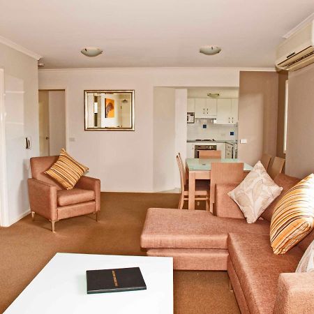 South Pacific Apartments พอร์ตแมคควอรี ภายนอก รูปภาพ