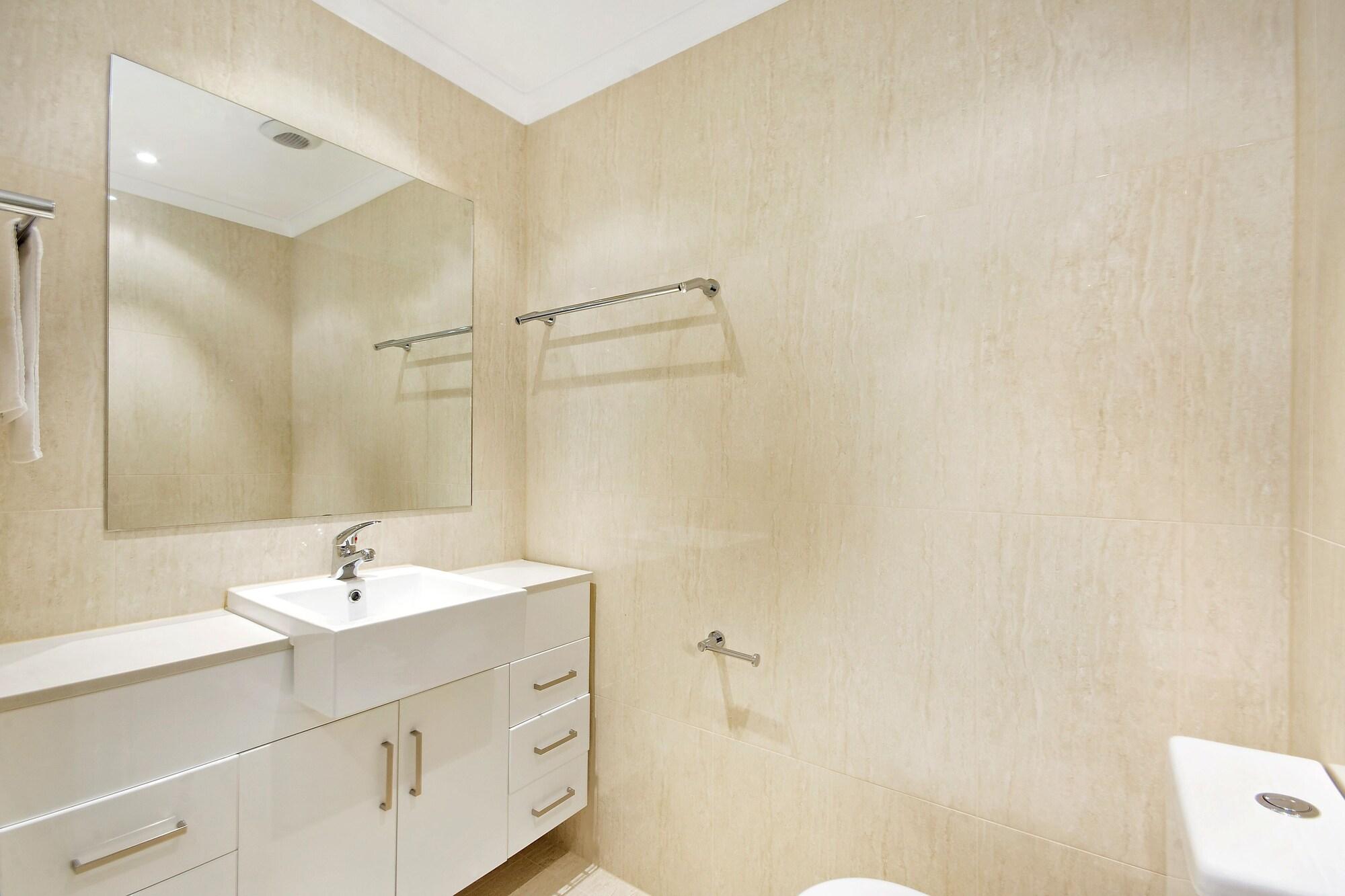 South Pacific Apartments พอร์ตแมคควอรี ภายนอก รูปภาพ