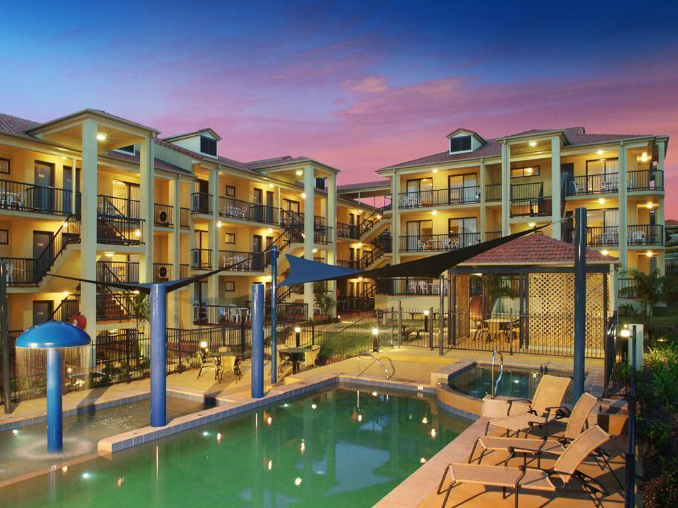 South Pacific Apartments พอร์ตแมคควอรี ภายนอก รูปภาพ