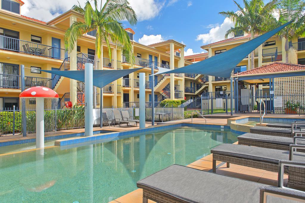 South Pacific Apartments พอร์ตแมคควอรี ภายนอก รูปภาพ